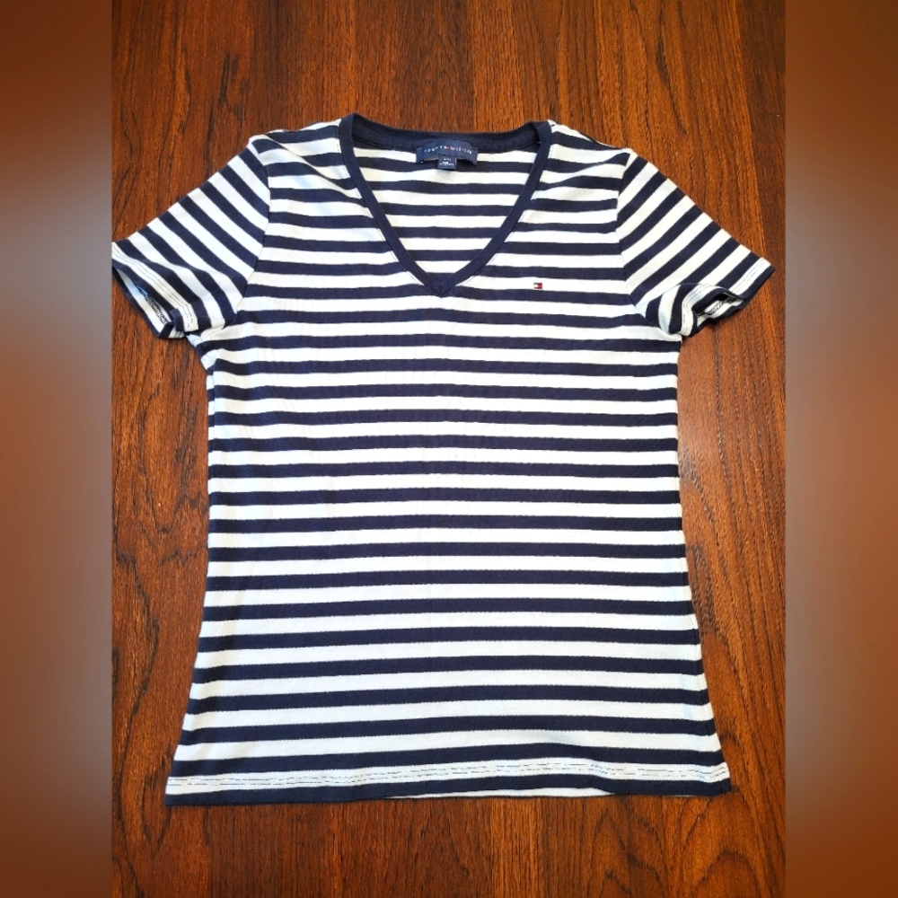 Tommy Hilfiger Women's Blue White Striped VNeck Short Sleeved Cotton Shirt Large